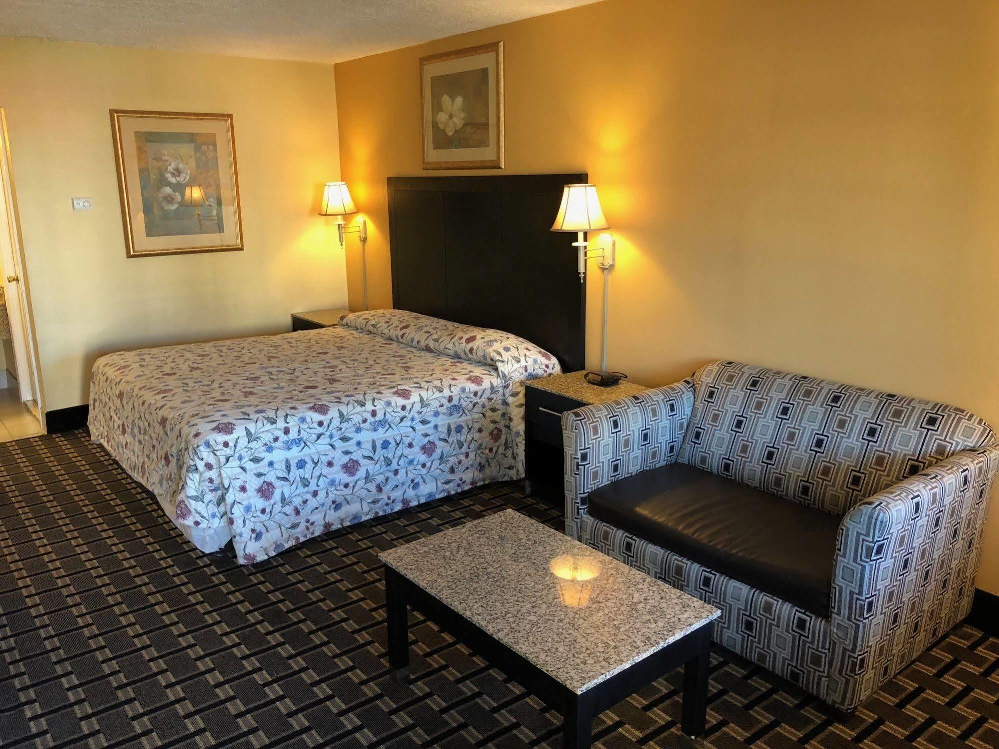 Knights Inn Mount Laurel Exterior photo